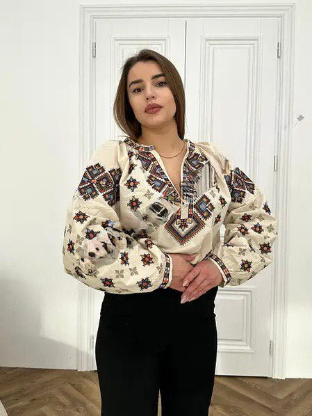 Вишиванка жіноча