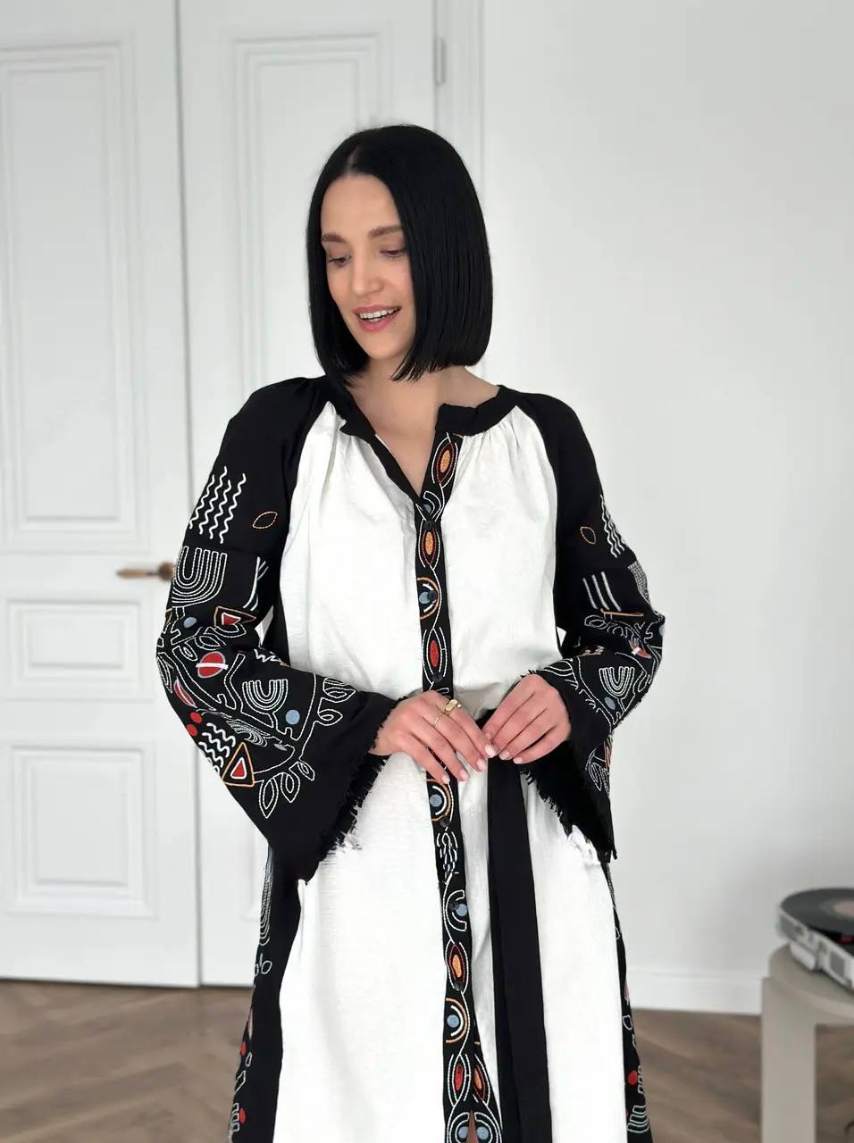 Вишита сукня чорна